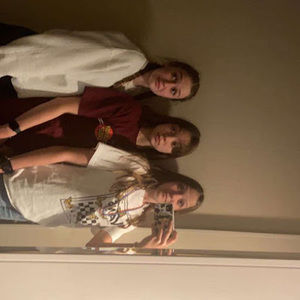 Meet your Posher, Emma